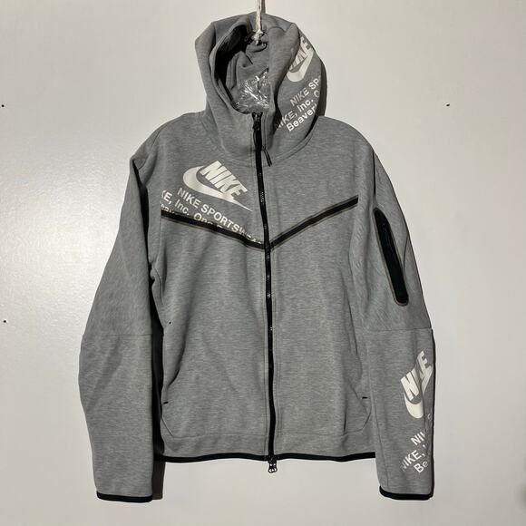 Nike Sportswear Tech Fleece Graphic Gray Full Zip Sweatshirt Men’s Size Medium - Picture 1 of 8
